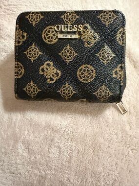 Guess Black & Gold Logo Pattern Zip Wallet